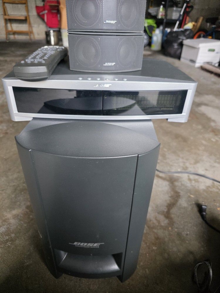 Bose 321 Stero System
