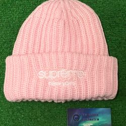 Supreme chunky classic logo light pink beanie