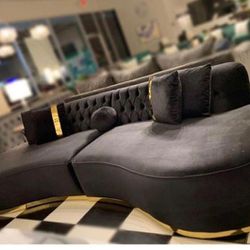 🚚Ask 👉Sectional, Sofa, Couch, Loveseat, Living Room Set, Ottoman, Recliner, Chair, Sleeper. 

✔️In Stock 👉Ella Black Velvet Curved Sectional