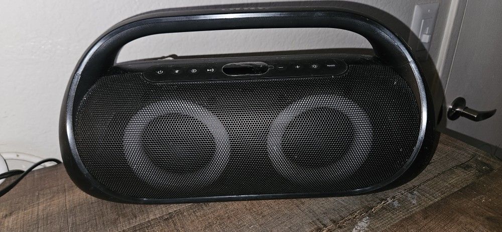 Oon Portable FM Boombox LED Lighting 