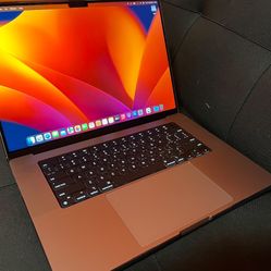 Apple MacBook Pro 16 Inch M2 Pro Chip 16ram 512gb Flash Hard Drive Perfect Condition 100 Cycle Count 