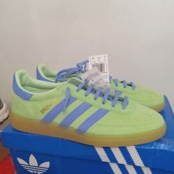 Adidas Size 9 New