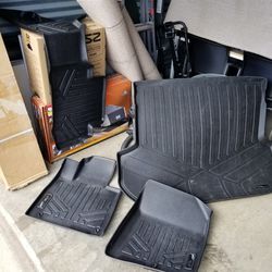 Hyundai Santa Fe Custom Mats