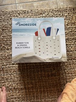 Rubber Beach Tote W/ Towels