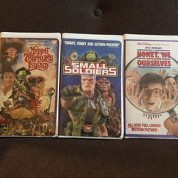 VHS bundle Muppet Treasure Island, Small Soldiers, and Honey We Shrunk ourselves