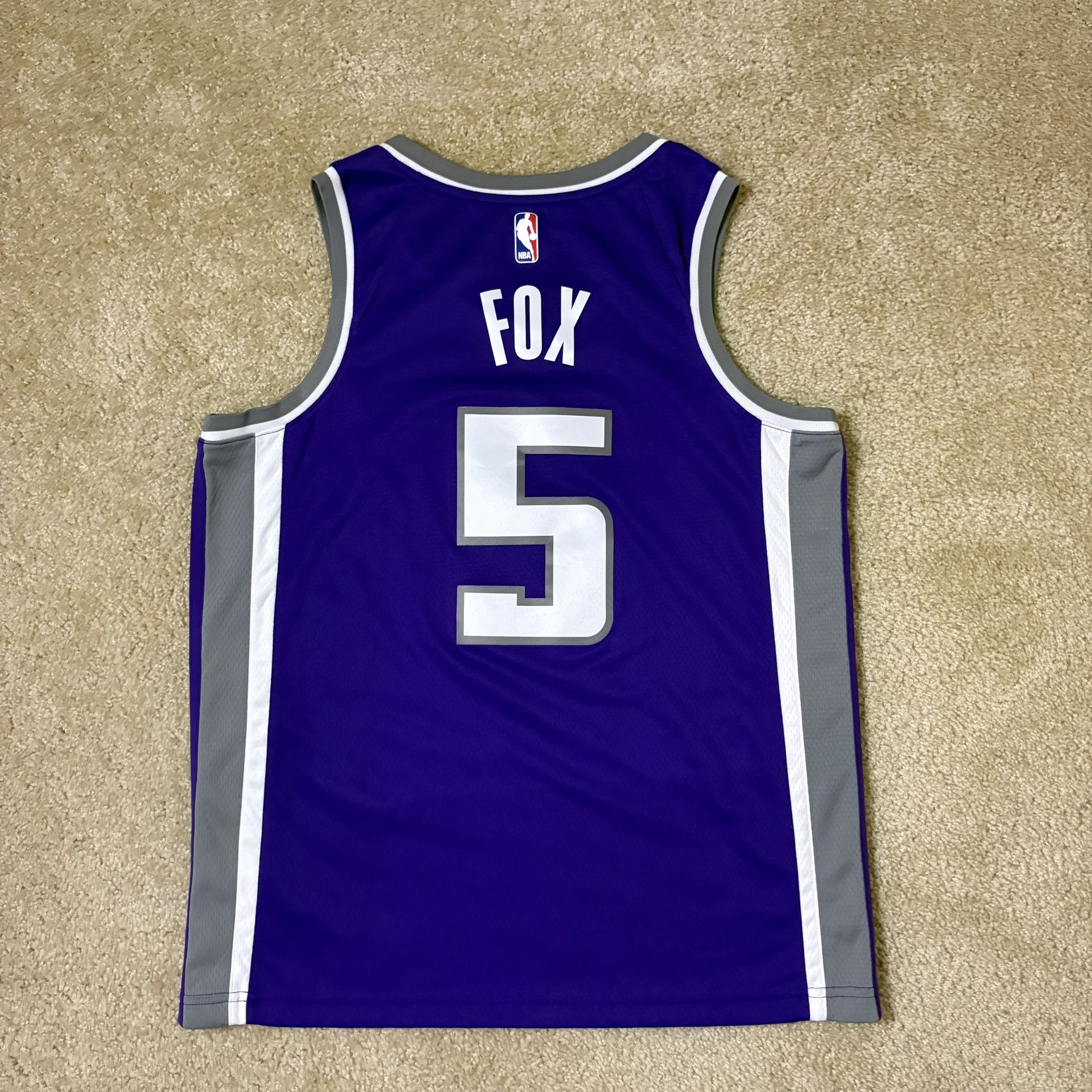 De'Aaron Fox Sacramento Kings NBA Basketball Mens Large Purple ICON Jersey Nike