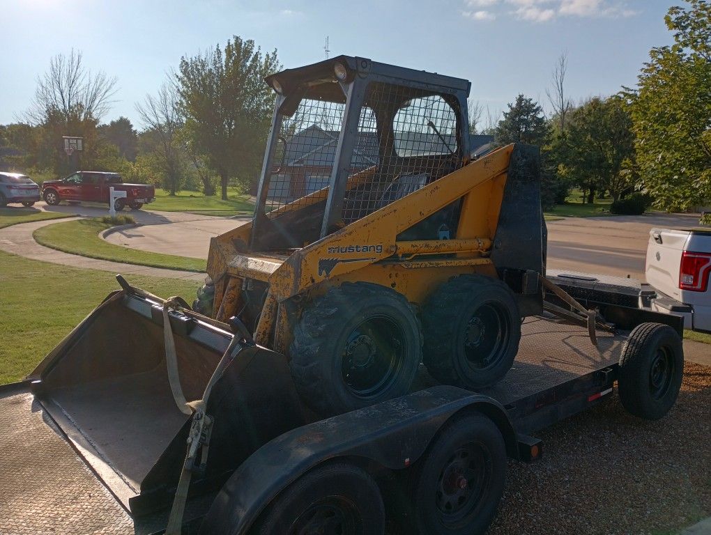 Mustang 443 Skidsteer Bobcat