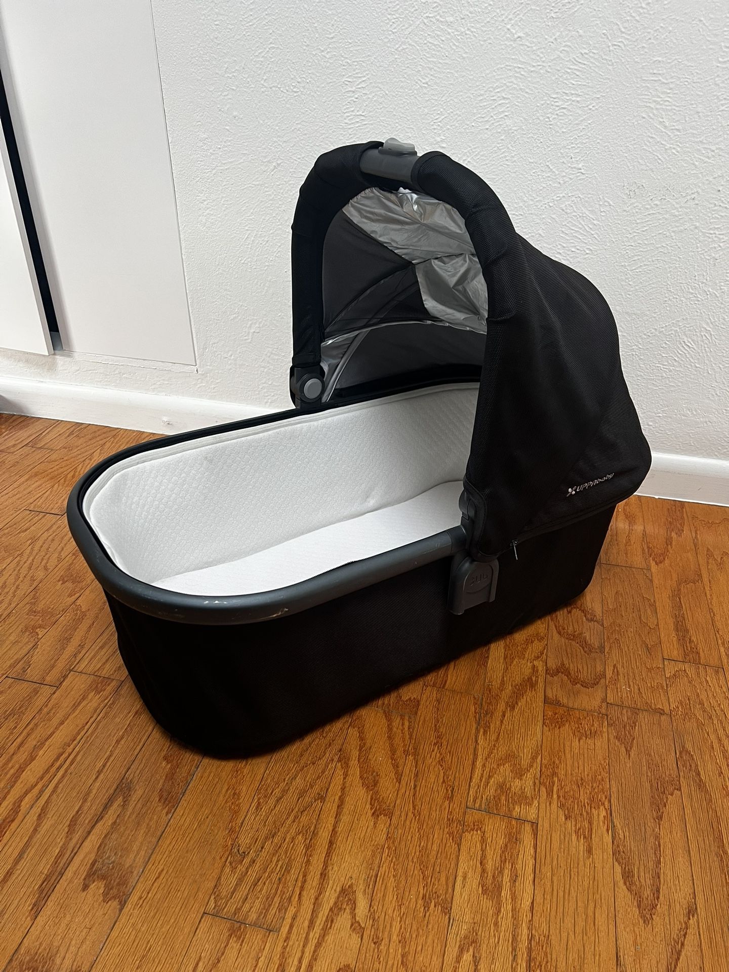Uppababy Bassinet - black