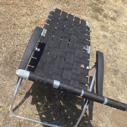 SUPREME LAWN CHAIR