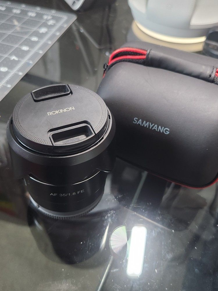 35mm Full Frame Rokinon E-mount Lens