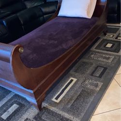 Bomb Bay Bed Twin