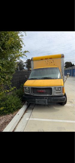 GMC Box Truck Yellow