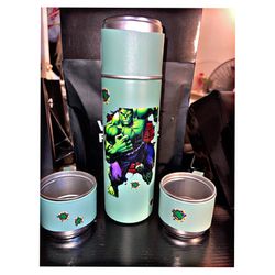 New Incredible Hulk flask, set for hot or cold
