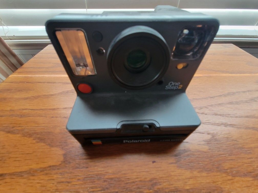 Instant Camera