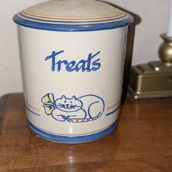 Cookie Jar With Cat & The Word Treats Make An Offer 