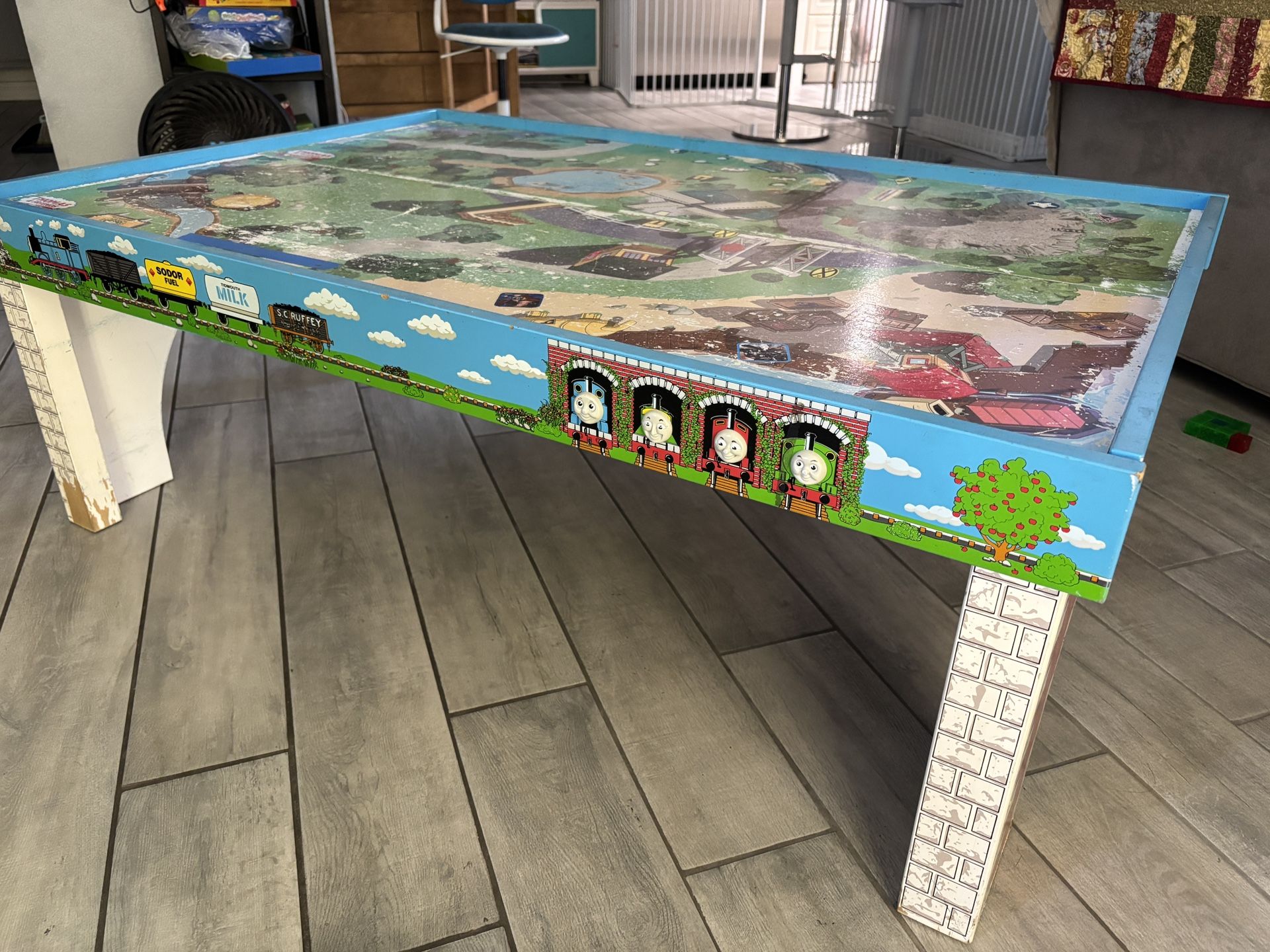 FREE *PENDING PICKUP* Thomas And Friends Train Table