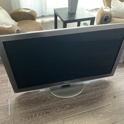 Panasonic VIERA 3D 50’ Inch TV OBO