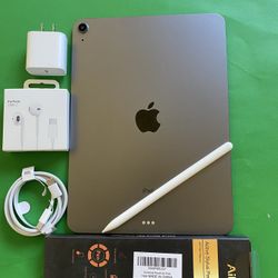Apple IPad Air 4th Generation (10.9” Liquid Retina/ 2020 Model) 64GB with keyboard case, stylus pen & Accessories (256gb $439) 