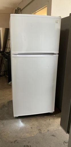 Kenmore Top Mount White Refrigerator

