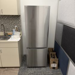 Fridge. Great Condition. $200.