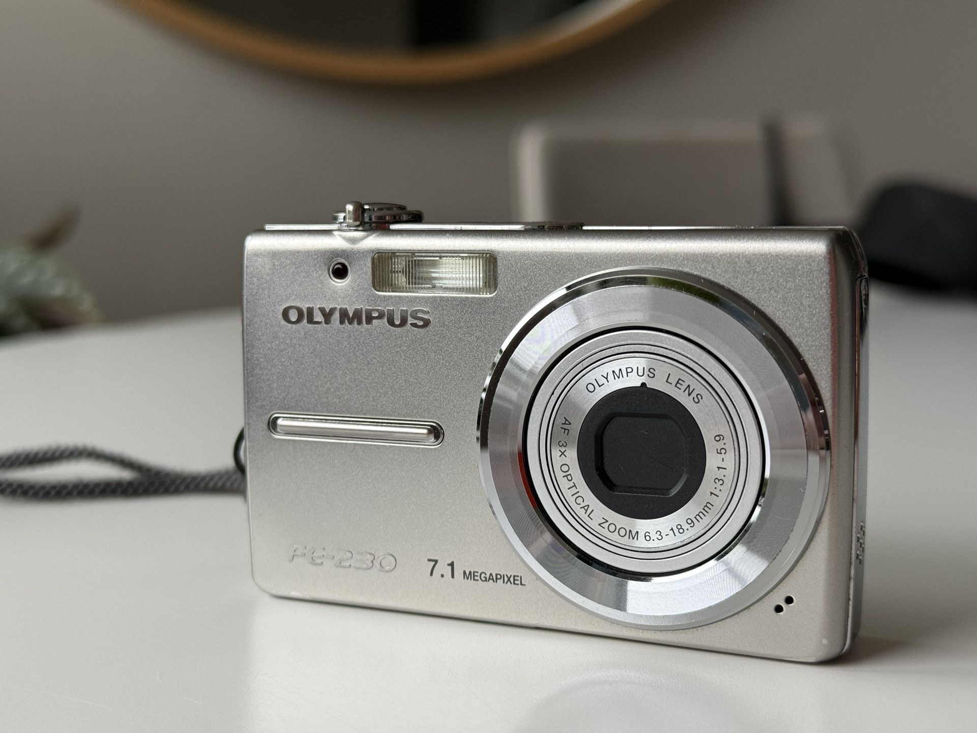 Olympus Digital Camera 7 Megapixels