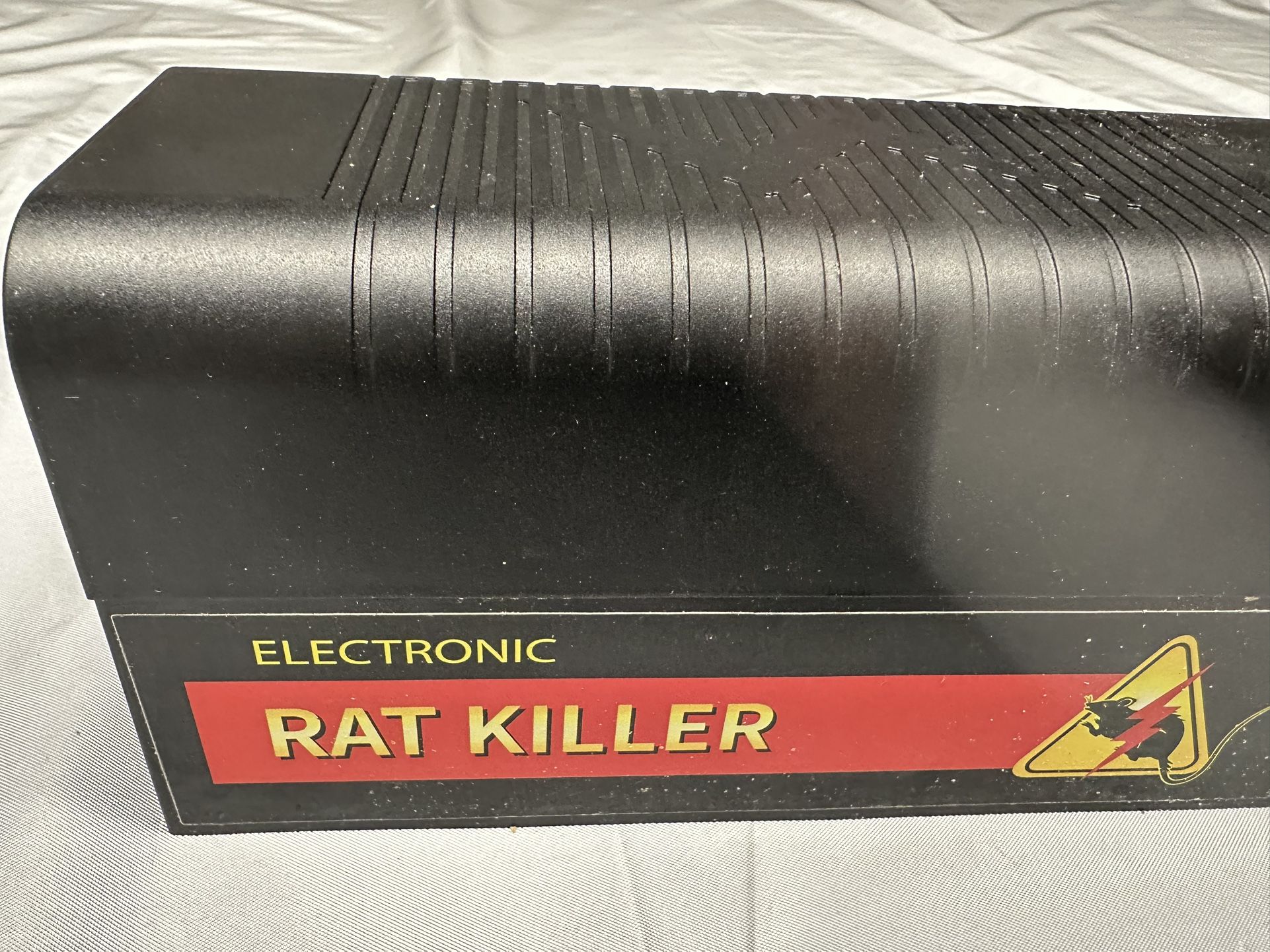 ELECTRONIC RAT KILLER! Look, I’m Not Here To Be Wasting Ur Time So Please!