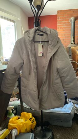 Puffer Jacket with Hood New with Tags: L