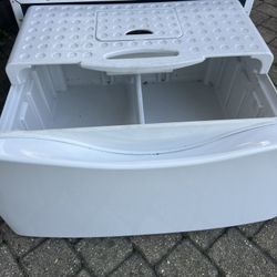 Kenmore Pedestal