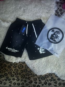Black hellstar shorts check description