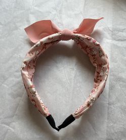Pink Hello Kitty headband #HelloKitty #Kawaii