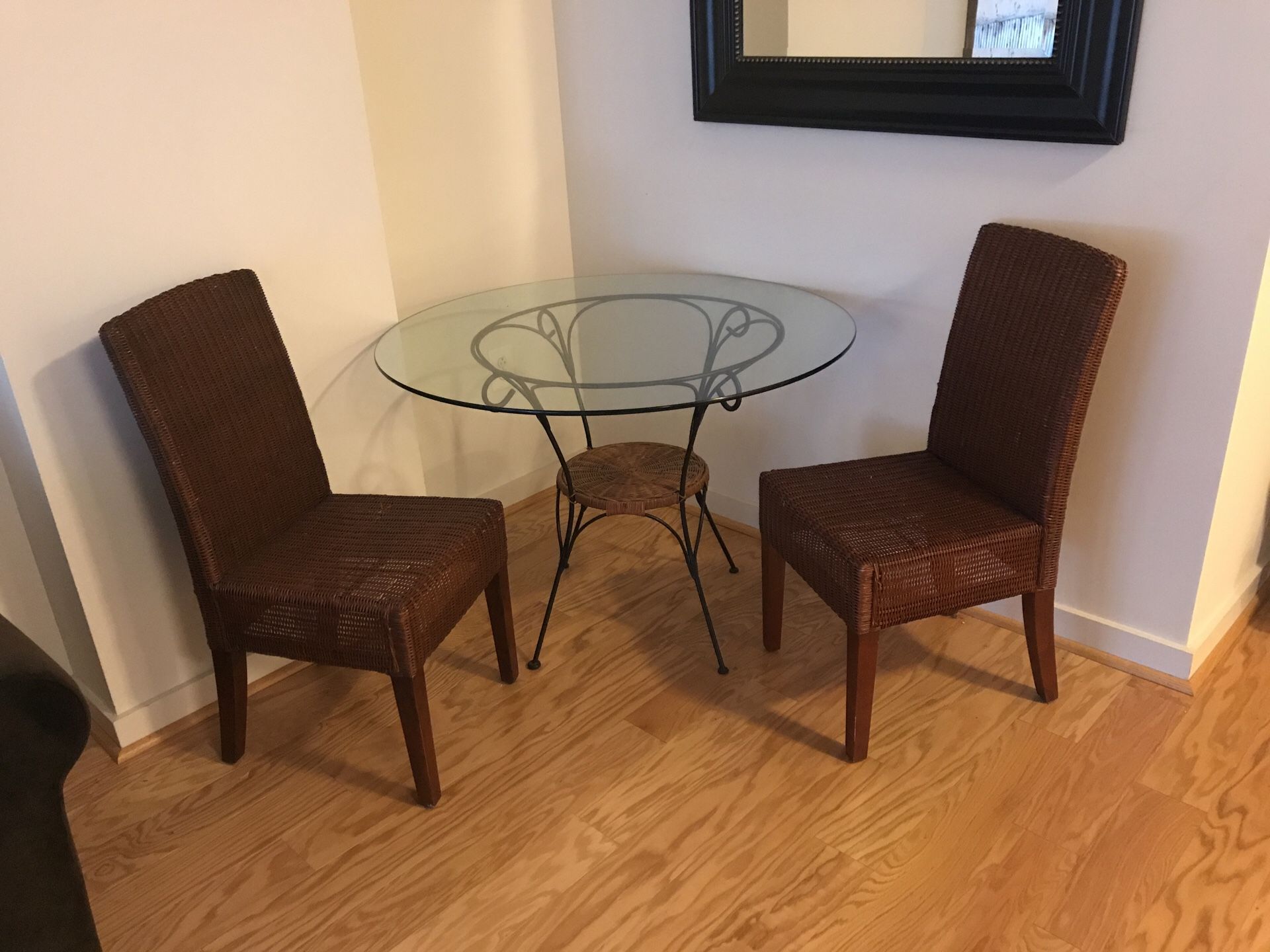 FREE- MUST PICK UP BY 10AM!! 41” Glass top table with 2 Pottery Barn wicker chairs