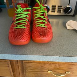 Kobe six reverse grinches
