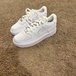 Nike Air Force One Grade School Size 5
