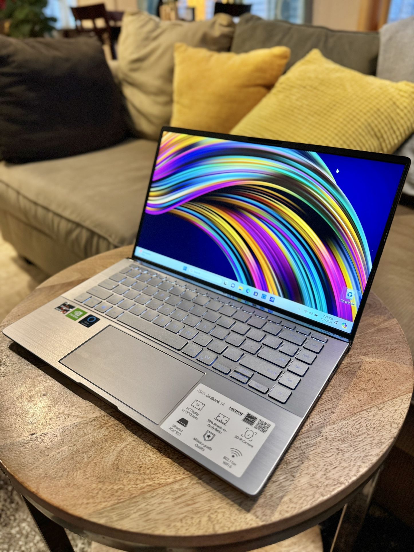 Asus ZenBook 14 FHD 8-bit laptop with NVIDIA GeForce MX350 - Ryzen 5 4500U - 256GB - 8GB