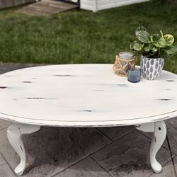 Cottage Core Solid Wood Coffee Table