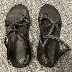 Good decent nice sandals for women in good condition size 10