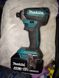 Makita impact with 1.  4ah battery