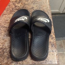 nike slides