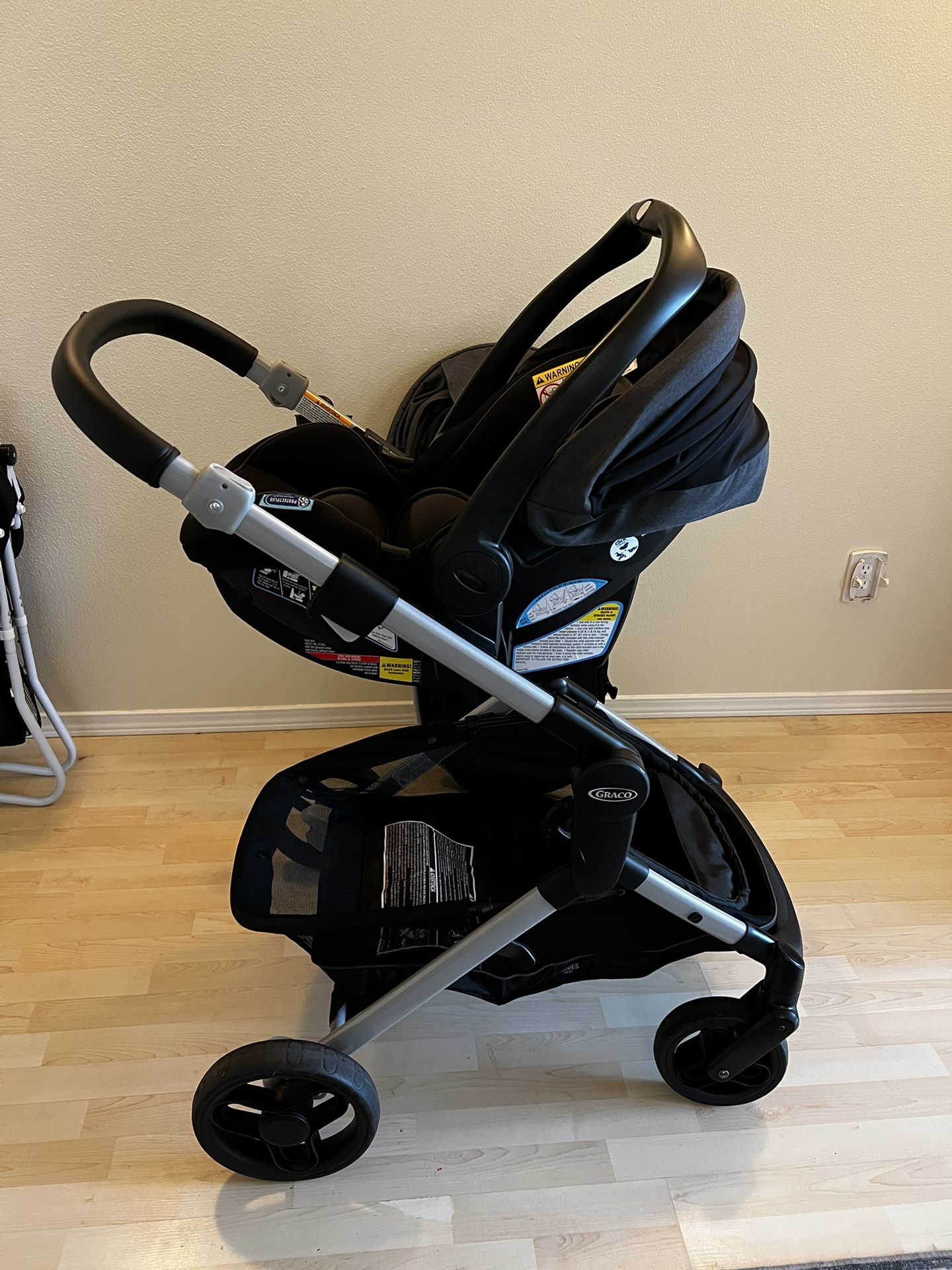 Graco Modes Nest Travel System, 3-in1 Modular Carseat Stroller Combo