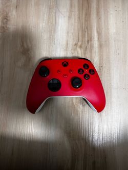 Xbox One w/ dual charging port