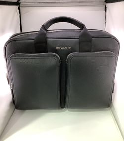 Michael Kors Utility Carry Case