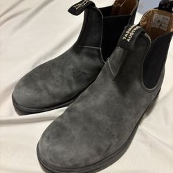 Women’s Blundstone Rustic Black Leather Chelsea Boots Size 9