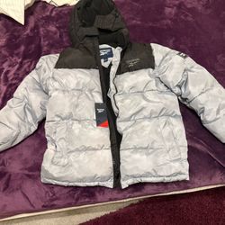 Brand New Men’s Reebok Grey Halftone Camo Puffer Coat Size L