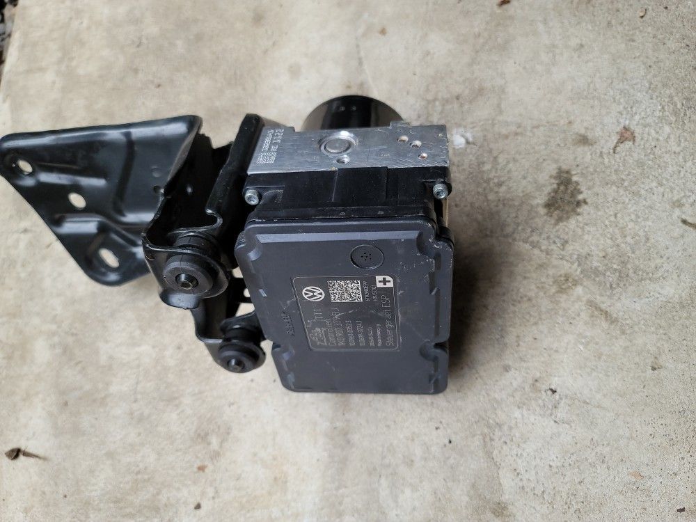 ABS PUMP AND COMPUTER