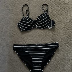 Old Navy 2 piece bikini swimsuit set size S 