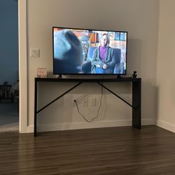 50” inch TV (new with box) + Tv Stand 