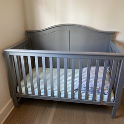 Convertible Crib With Mattress 