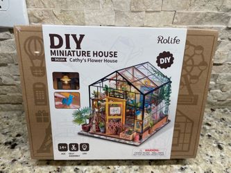 Rolife DIY Miniature House Kit DG104 Cathy's Flower House