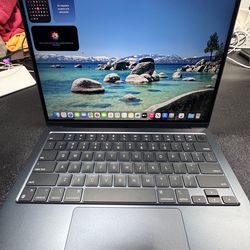 MacBook Air M2 blue