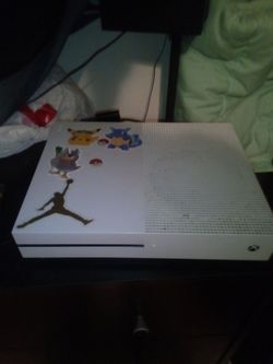 Xbox one with controller and rechargeable batteries for the controller